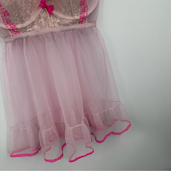 Victoria’s Secret Pink Lace Sheer Push Up Slip Bra Size 34D - Picture 2 of 8